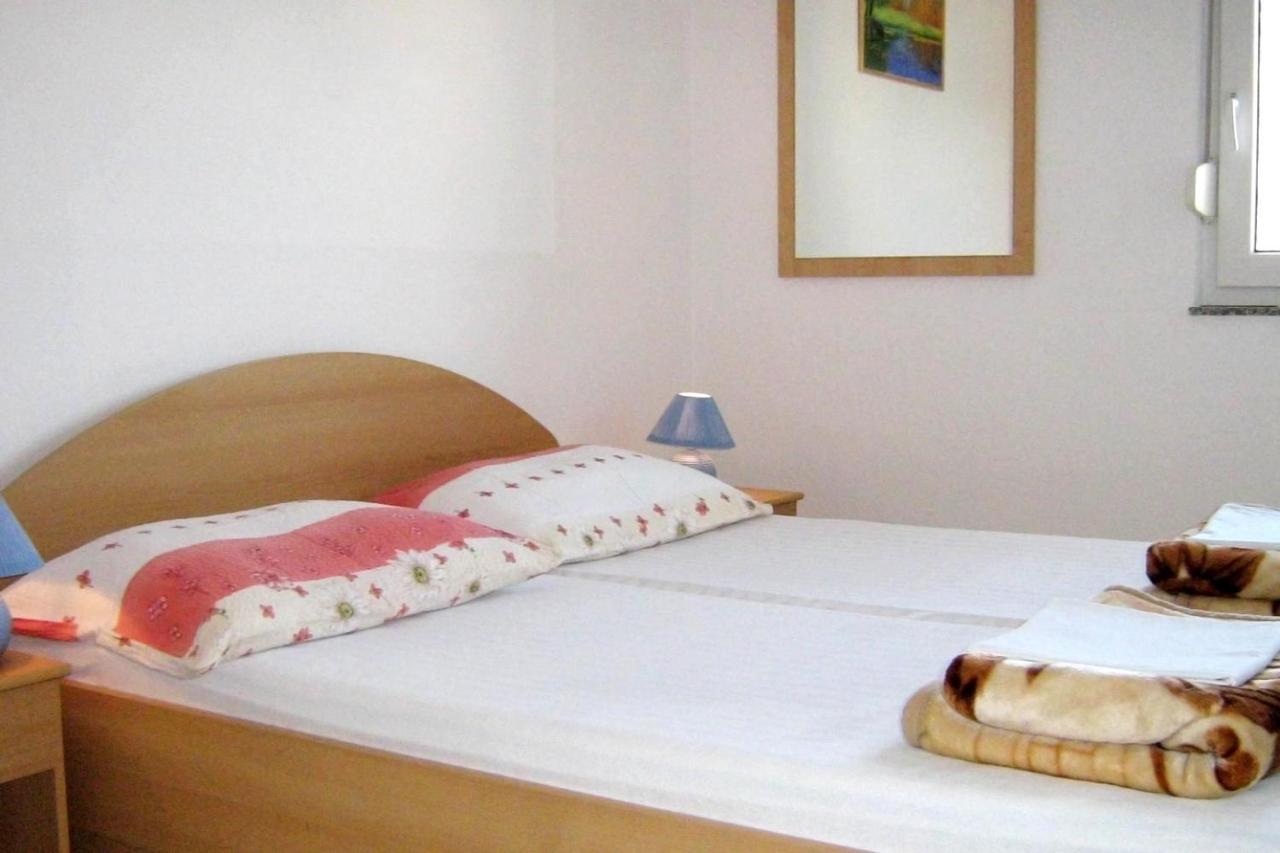 Family Friendly Apartments With A Swimming Pool Businci, Ciovo - 11232 Τρογκίρ Εξωτερικό φωτογραφία