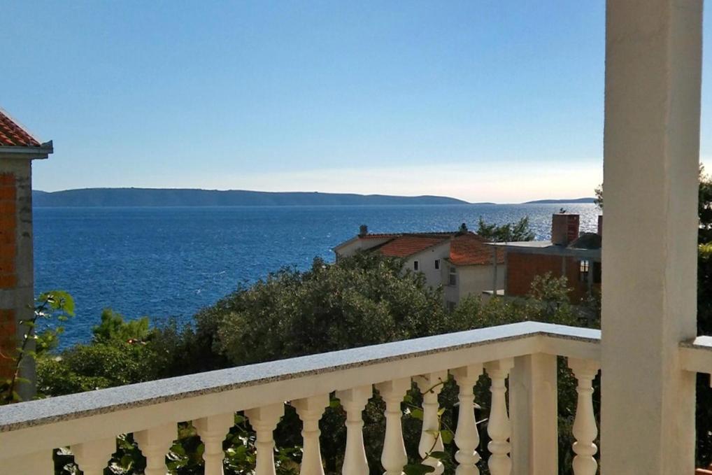 Family Friendly Apartments With A Swimming Pool Businci, Ciovo - 11232 Τρογκίρ Εξωτερικό φωτογραφία