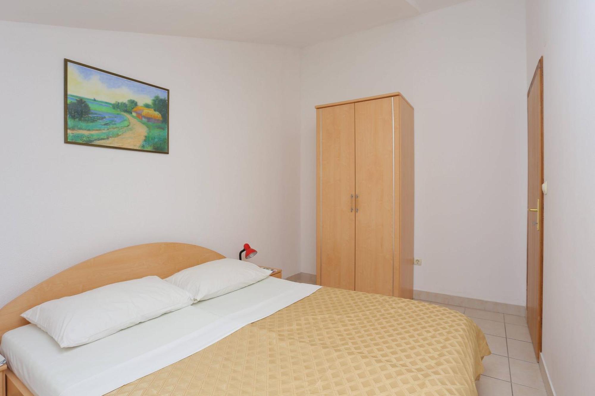 Family Friendly Apartments With A Swimming Pool Businci, Ciovo - 11232 Τρογκίρ Δωμάτιο φωτογραφία