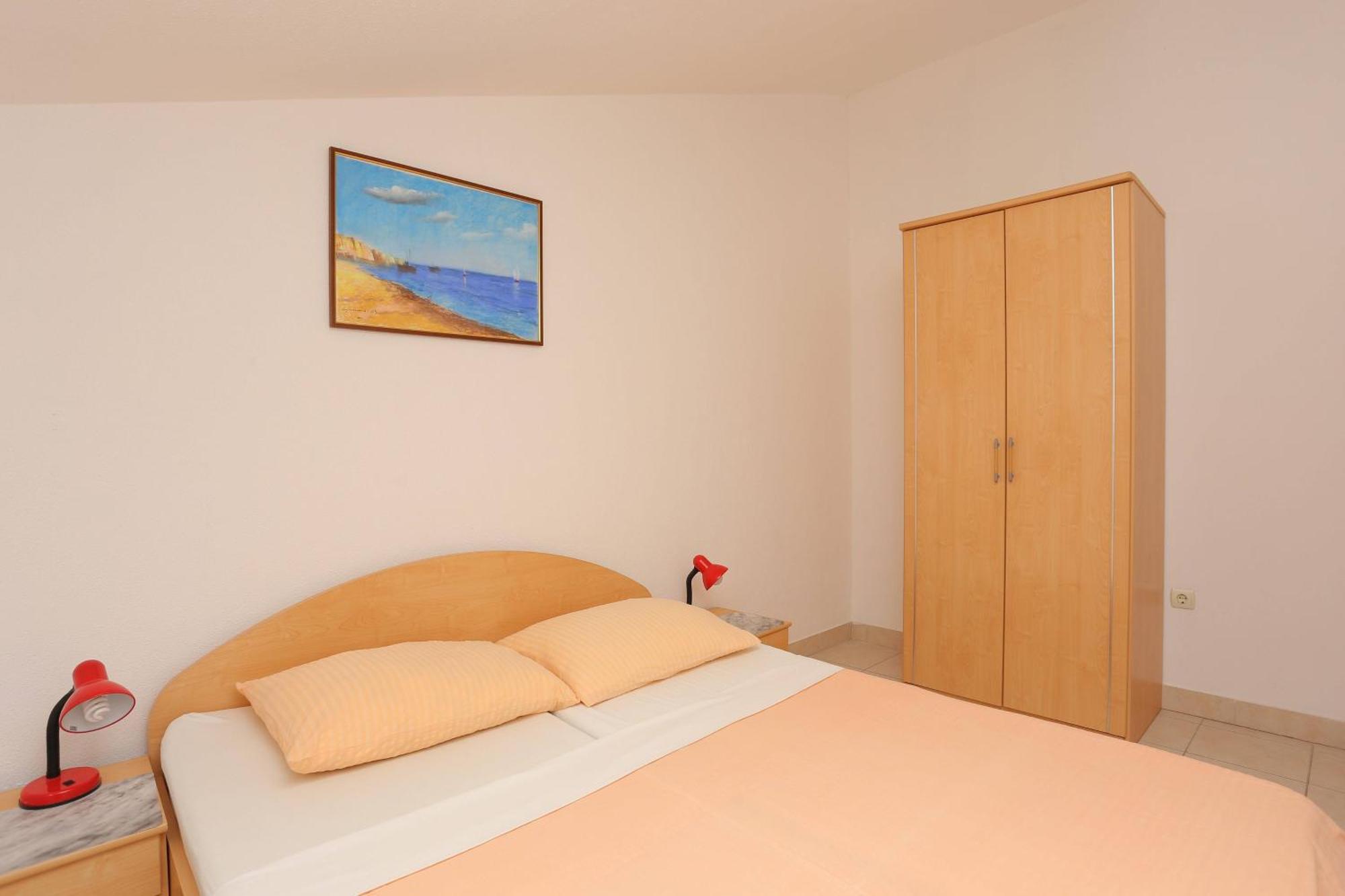 Family Friendly Apartments With A Swimming Pool Businci, Ciovo - 11232 Τρογκίρ Δωμάτιο φωτογραφία