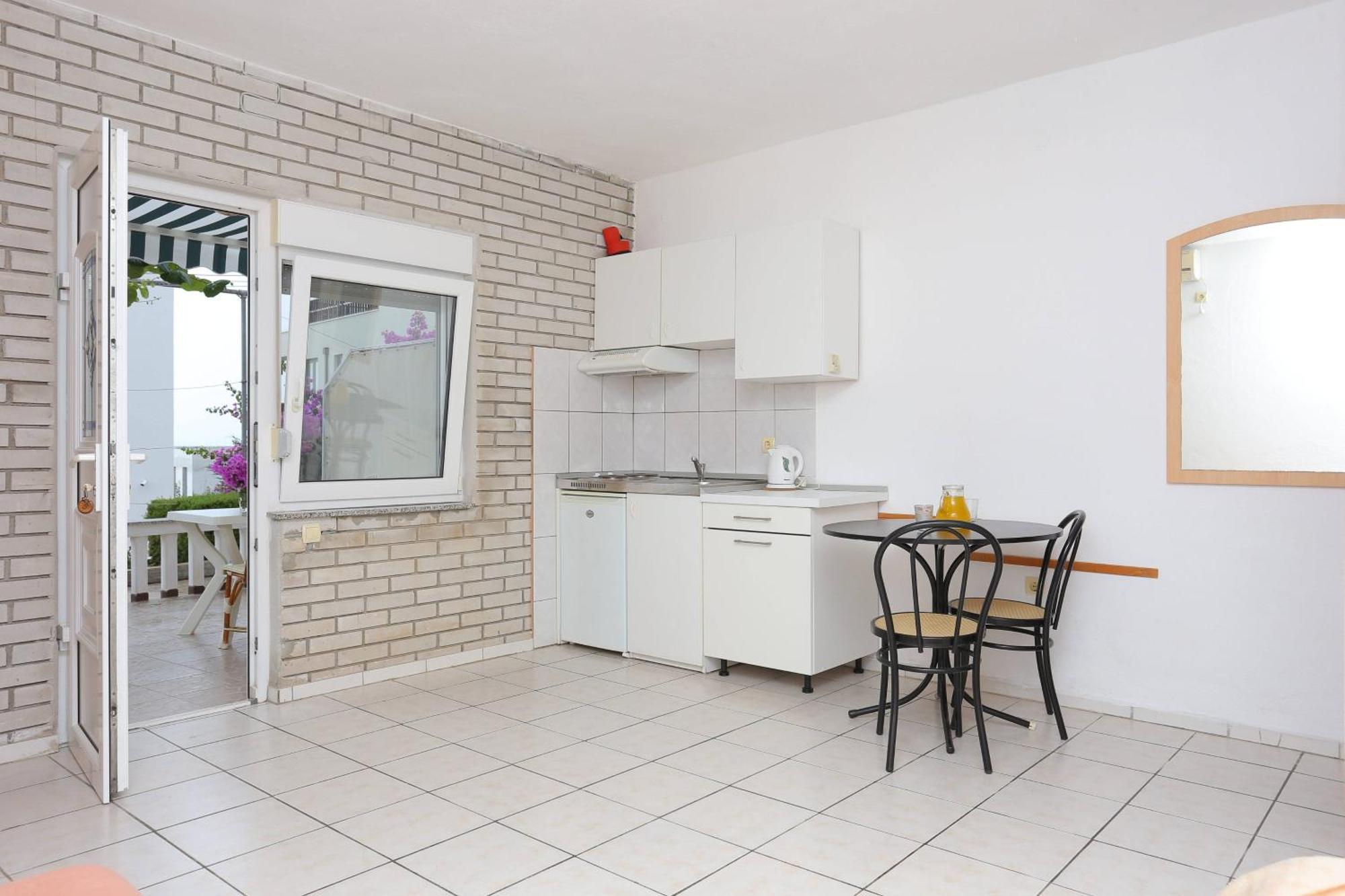 Family Friendly Apartments With A Swimming Pool Businci, Ciovo - 11232 Τρογκίρ Εξωτερικό φωτογραφία
