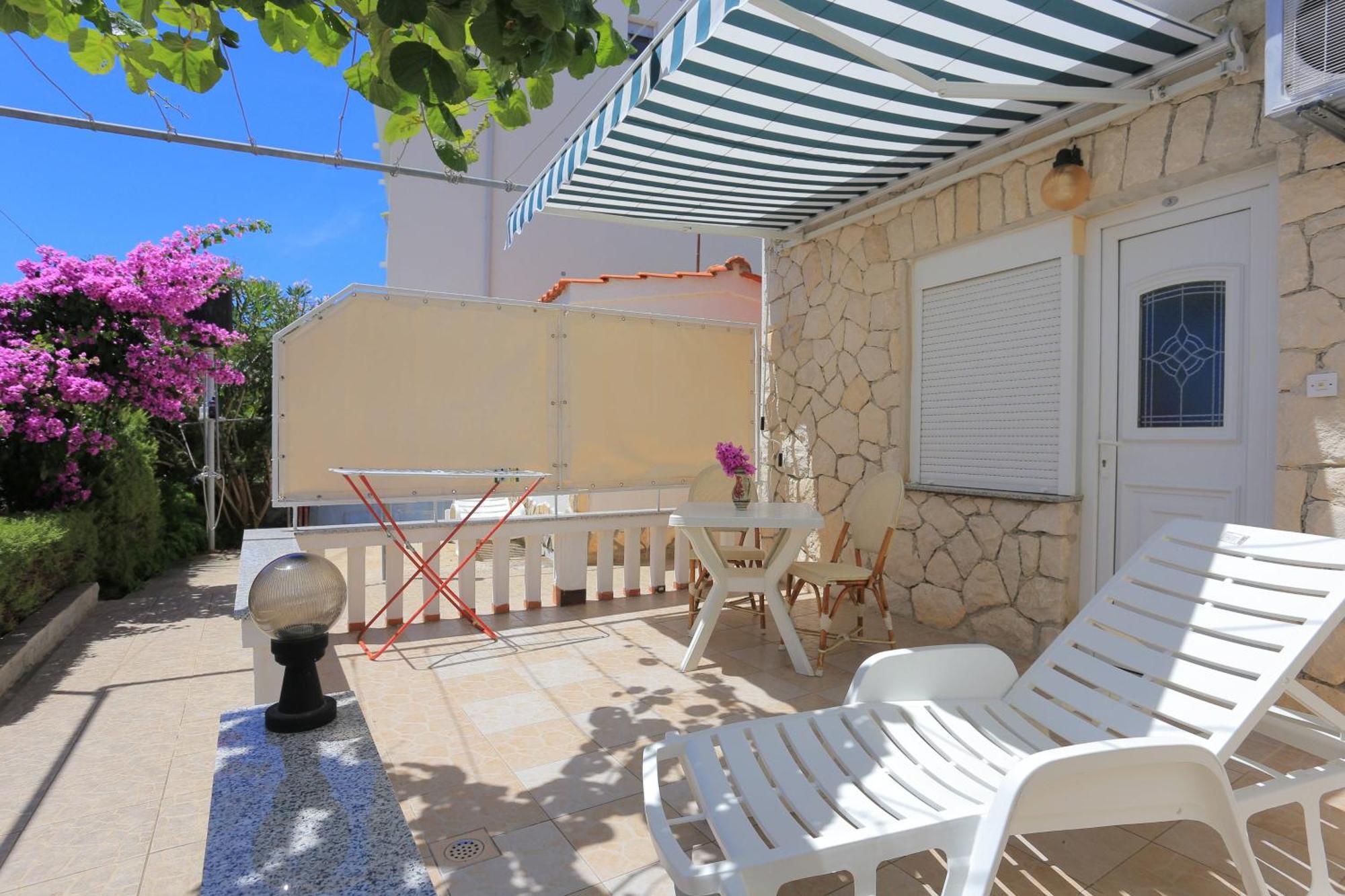 Family Friendly Apartments With A Swimming Pool Businci, Ciovo - 11232 Τρογκίρ Εξωτερικό φωτογραφία