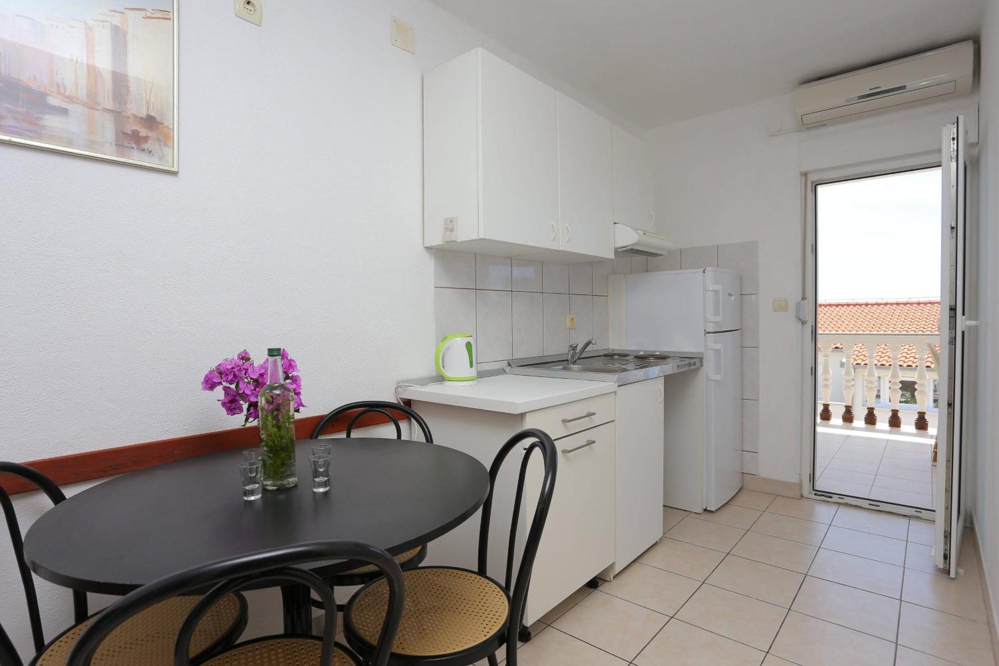 Family Friendly Apartments With A Swimming Pool Businci, Ciovo - 11232 Τρογκίρ Εξωτερικό φωτογραφία